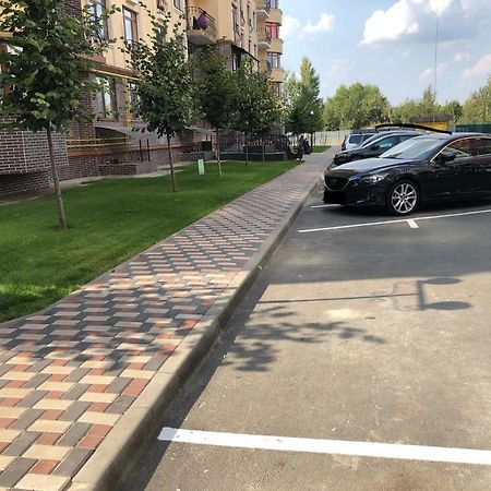 Green Room В Жк Рич Таун Ирпень Exterior foto